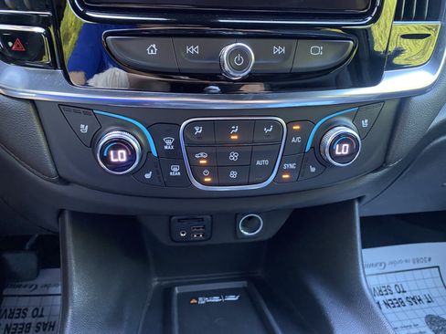 Used 2023 Chevrolet Traverse High Country FWD image 29