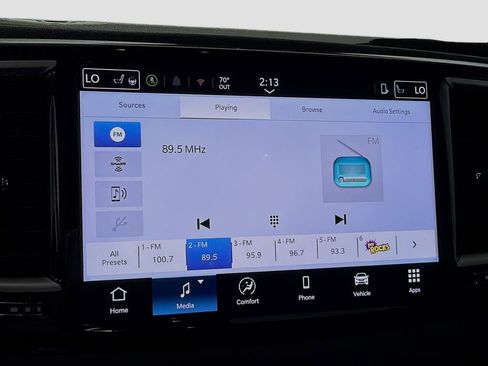 Used 2025 Chrysler Pacifica Select FWD image 16
