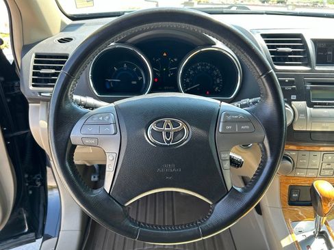 Used 2008 Toyota Highlander Limited AWD/4WD image 12
