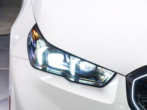 New 2027 BMW M5 Touring AWD/4WD image 8