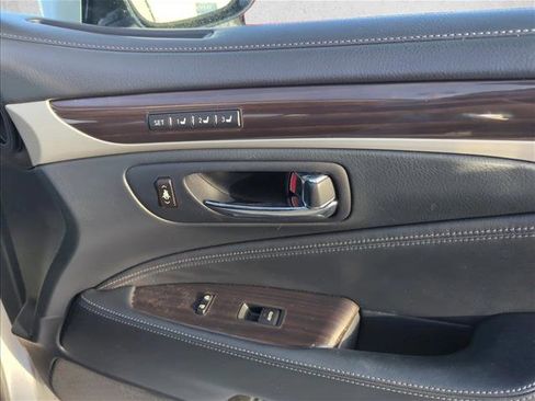Used 2014 Lexus LS 460 w/ Comfort Package RWD image 26