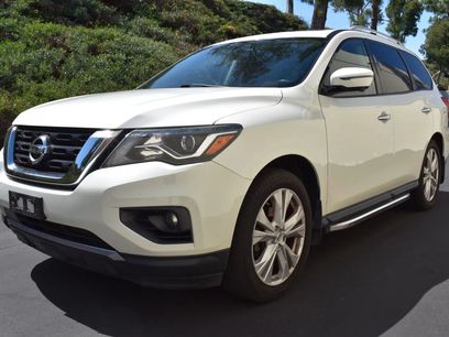 Used 2018 Nissan Pathfinder SL w/ SL Premium Package