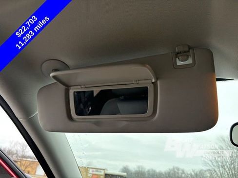 Used 2025 Chevrolet Trax LT image 23