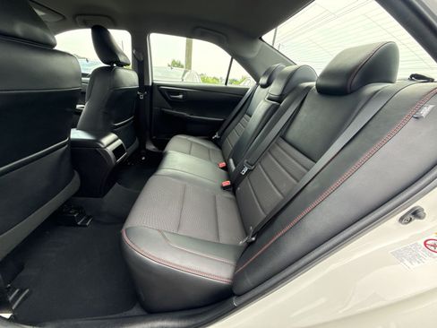 Used 2017 Toyota Camry XLE FWD image 23
