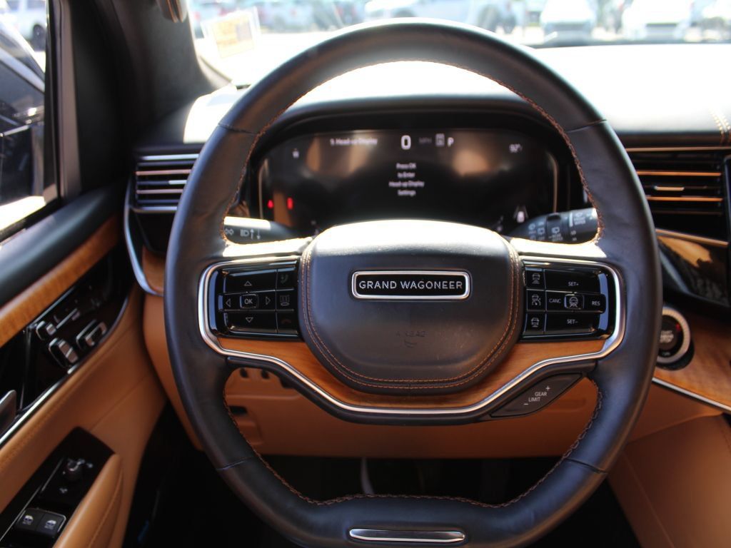Used 2023 Jeep Grand Wagoneer Series III w/ Rear Seat Video Group 1 AWD/4WD image 26