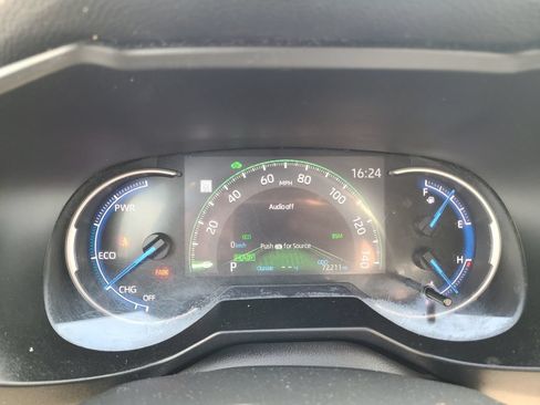 Used 2023 Toyota RAV4 XLE w/ Convenience Package AWD/4WD image 19