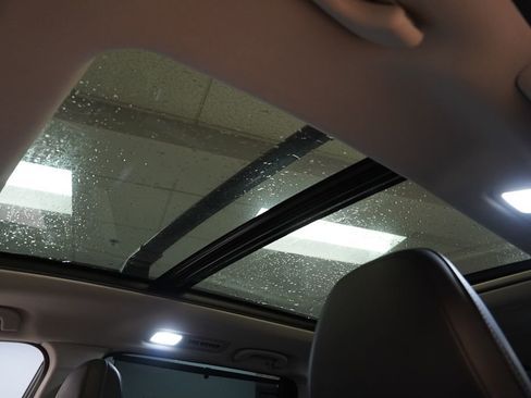 Used 2019 Subaru Ascent Limited image 4