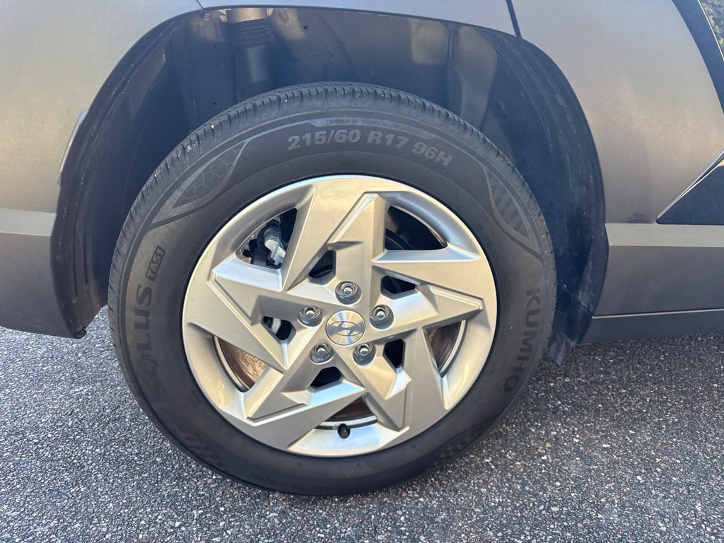 Used 2025 Hyundai Kona SE FWD image 23