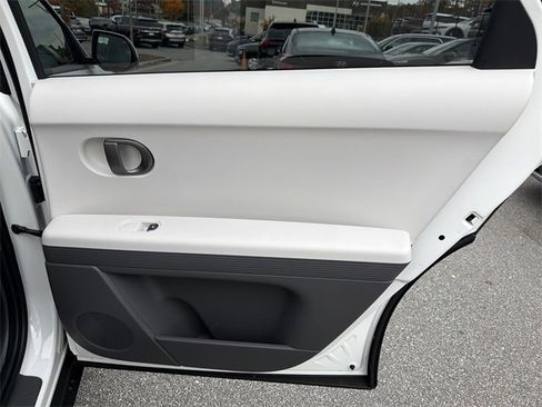 New 2026 Hyundai Ioniq 5 SE image 17