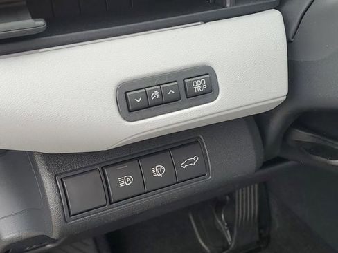 New 2026 Subaru Uncharted AWD image 22