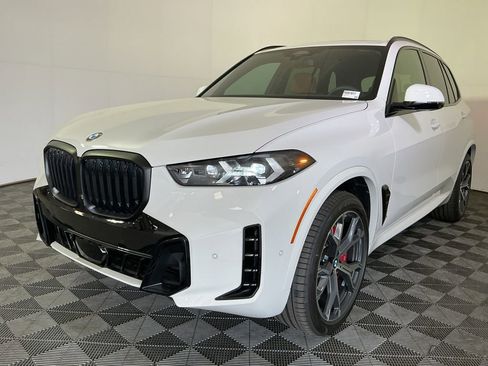New 2026 BMW X5 xDrive40i w/ M Sport Package image 2