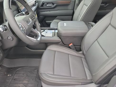 New 2026 GMC Yukon XL Denali w/ Denali Reserve Package AWD/4WD image 16