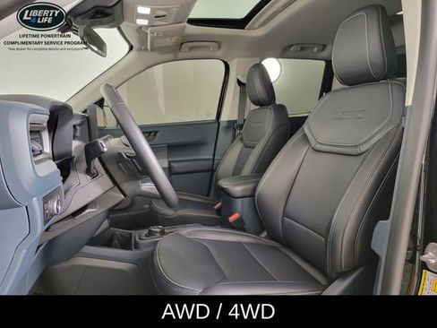 Used 2025 Ford Maverick Lobo AWD/4WD image 13