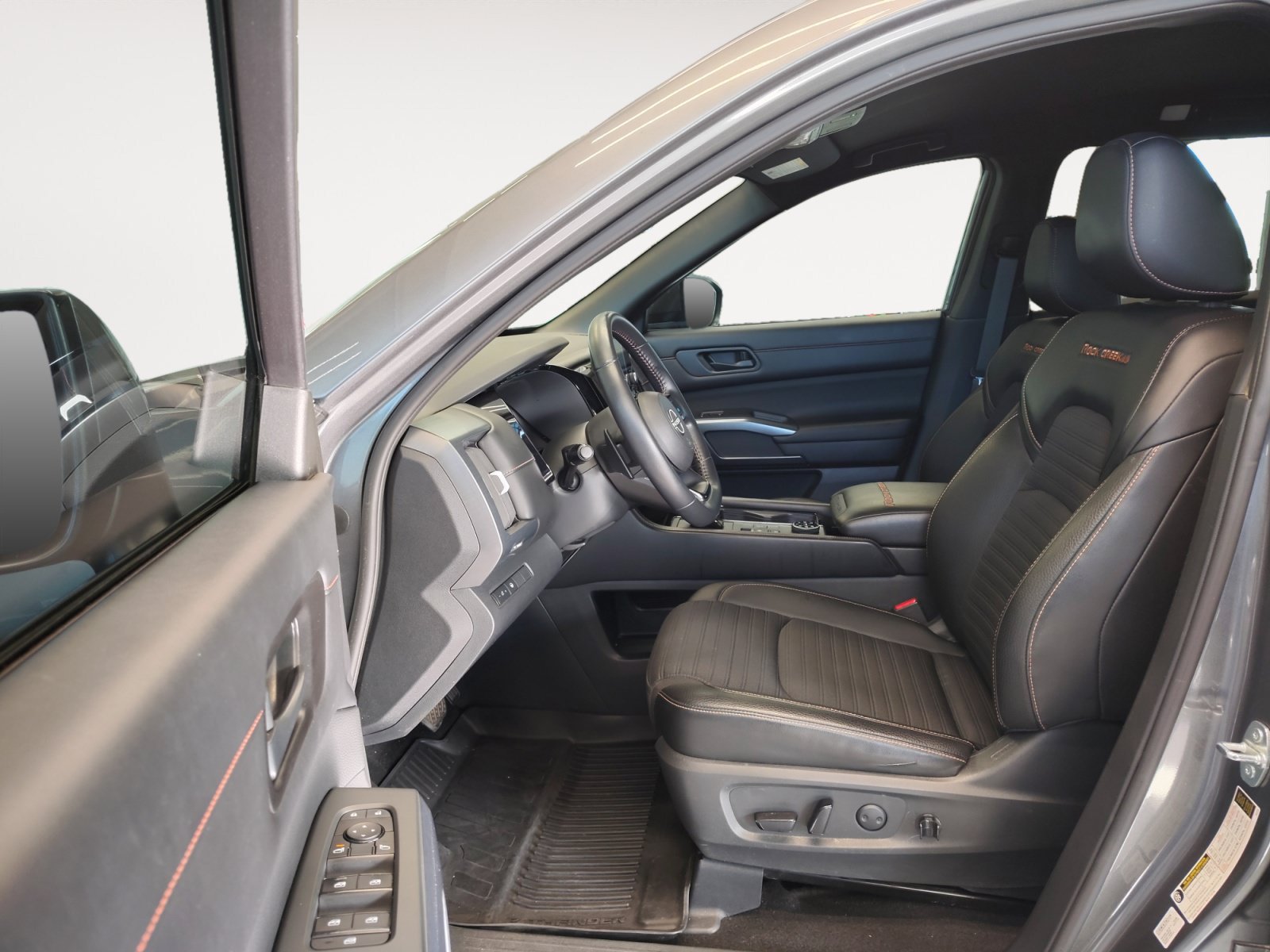 Used 2023 Nissan Pathfinder Rock Creek AWD/4WD image 22