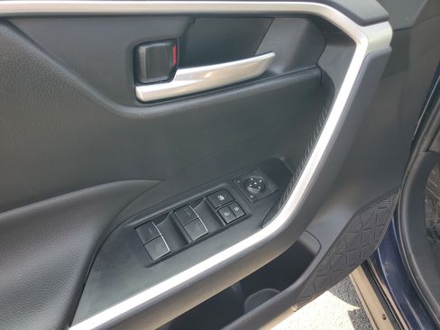 Certified 2025 Toyota RAV4 XLE AWD/4WD image 21