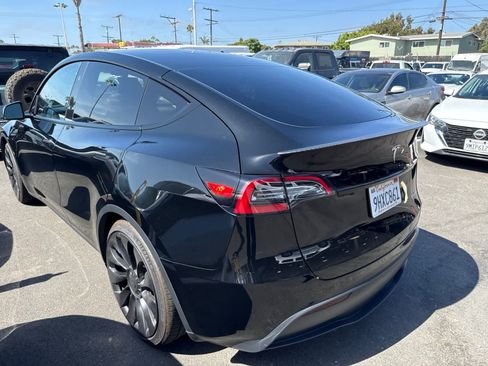 Used 2023 Tesla Model Y Performance AWD/4WD image 23