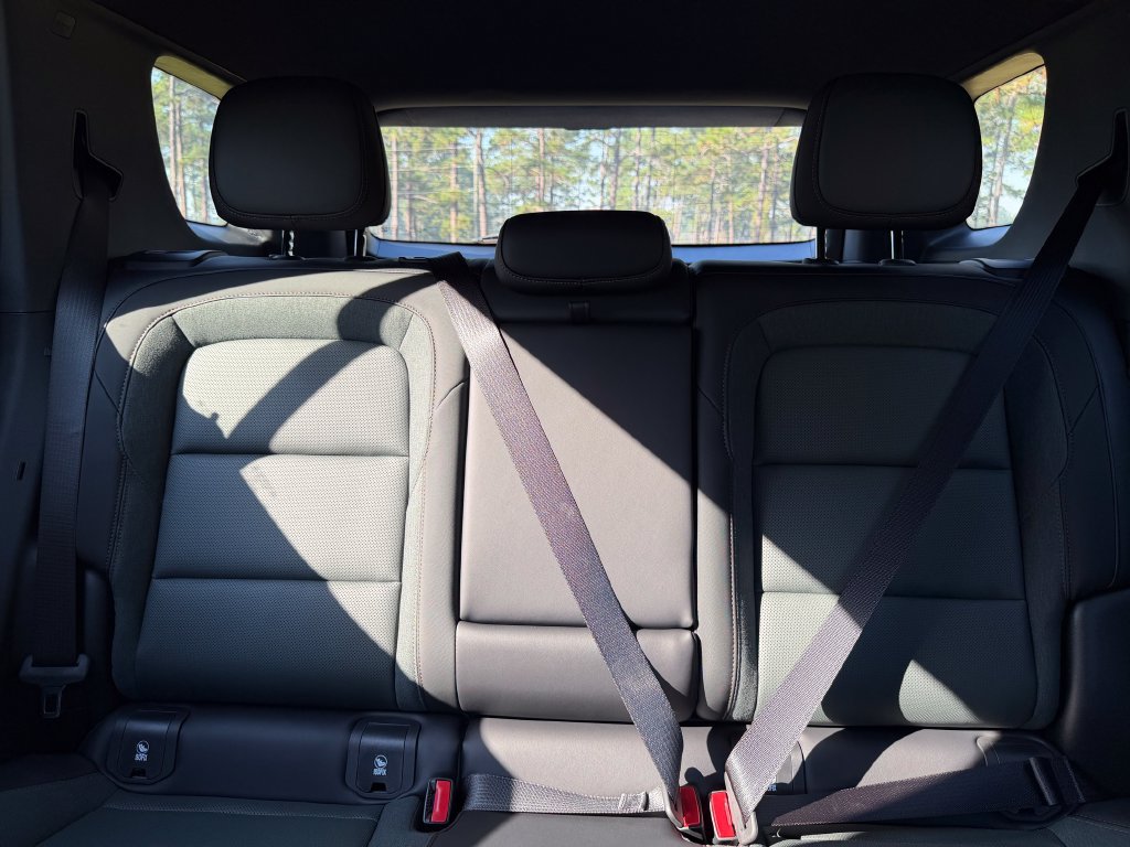 New 2027 GMC Terrain AT4 w/ Convenience Package III AWD/4WD image 28