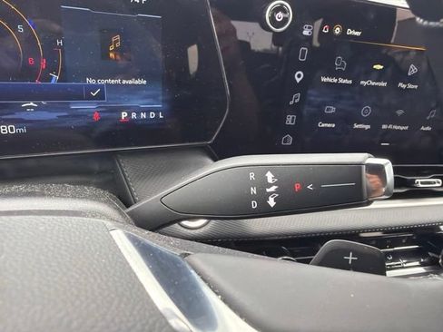 Used 2026 Chevrolet Equinox LT AWD/4WD image 42