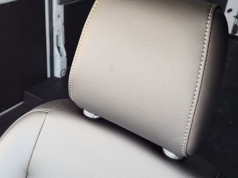 New 2026 Ford Transit 250 148 Medium Roof w/ Load Area Protection Package image 15