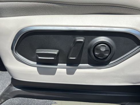 New 2026 Jeep Grand Wagoneer L Limited AWD/4WD image 12