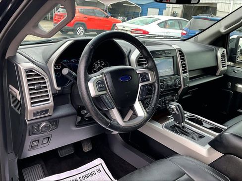 Used 2016 Ford F150 Lariat image 17