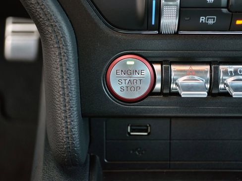 Used 2021 Ford Mustang GT RWD image 17