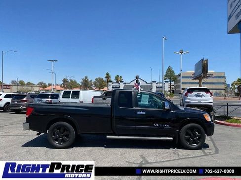 Used 2008 Nissan Titan LE w/ Tow Pkg image 7