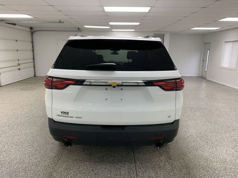Used 2023 Chevrolet Traverse LT w/ LPO, Floor Liner Package AWD/4WD image 7