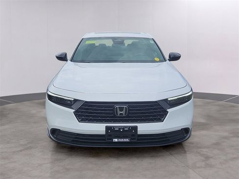 Used 2024 Honda Accord Sport image 2
