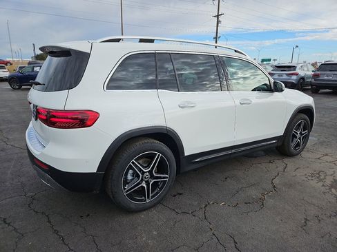 New 2026 Mercedes-Benz GLB 250 image 8