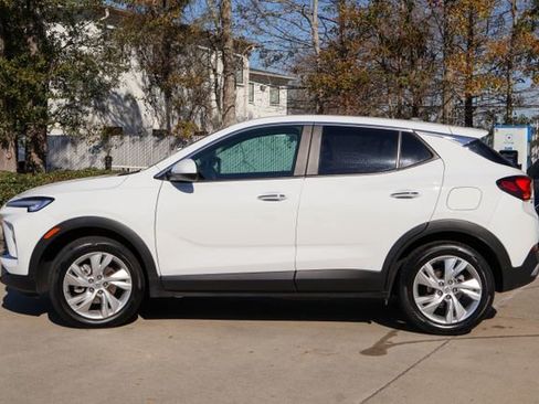 Certified 2025 Buick Encore GX Preferred image 24