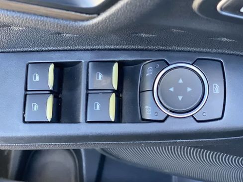 Used 2020 Ford Escape Titanium AWD/4WD image 16