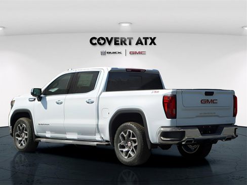 New 2026 GMC Sierra 1500 SLT image 5