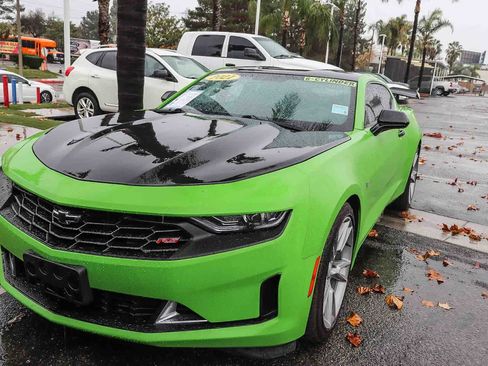 Used 2021 Chevrolet Camaro LT w/ RS Package image 2