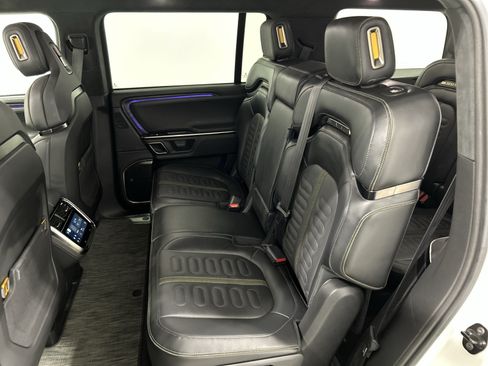 Used 2024 Rivian R1S Adventure AWD/4WD image 21