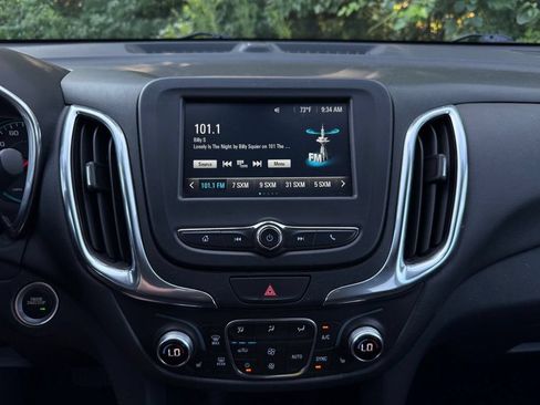 Used 2018 Chevrolet Equinox LT AWD/4WD image 34