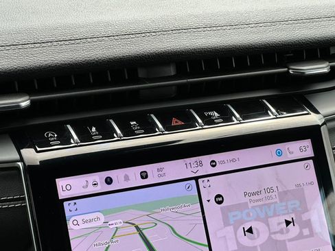 Used 2024 Jeep Grand Cherokee L Limited w/ Luxury Tech Group II image 44