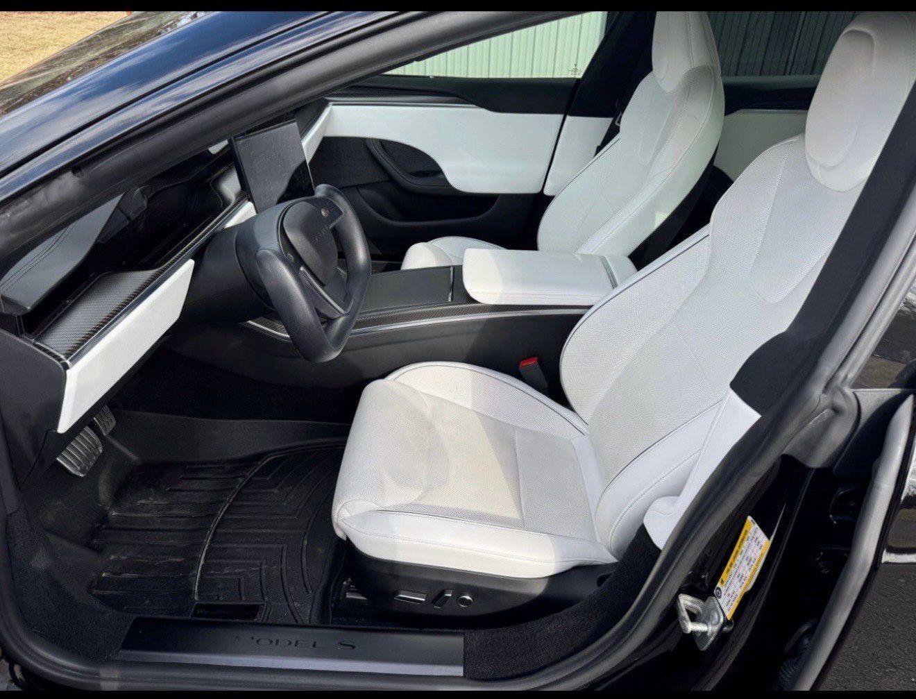 Used 2022 Tesla Model S Plaid AWD/4WD image 3
