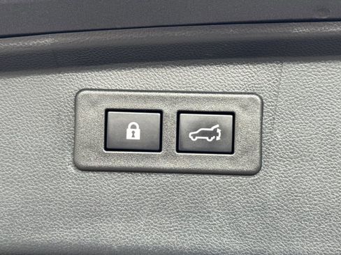 Used 2021 Subaru Outback Premium image 27