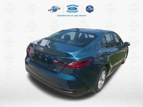 Used 2026 Toyota Camry LE FWD image 13