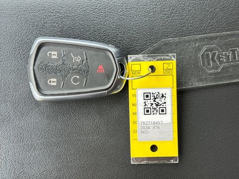Used 2024 Cadillac XT6 Sport AWD/4WD image 40