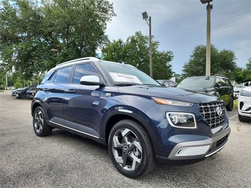 New 2025 Hyundai Venue Limited image 1