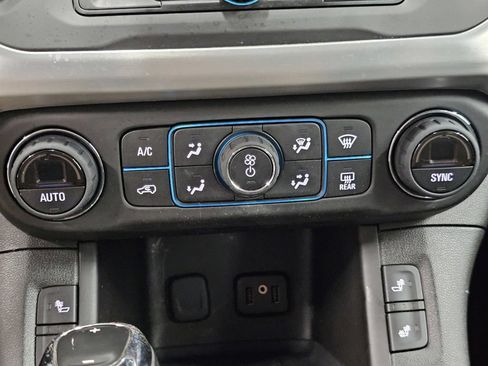 Used 2017 GMC Acadia SLE w/ Driver Alert Package I FWD image 20