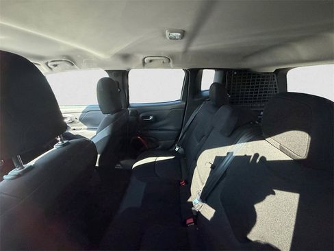 Used 2015 Jeep Renegade Trailhawk w/ Popular Equipment Group image 8