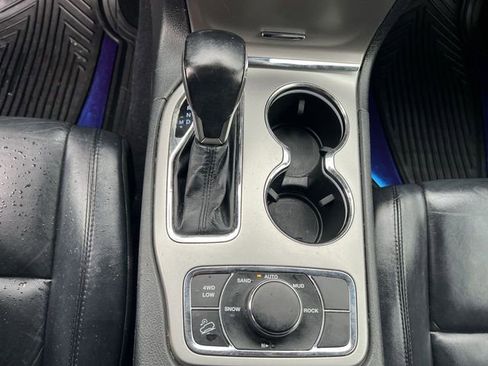 Used 2019 Jeep Grand Cherokee Limited AWD/4WD image 30
