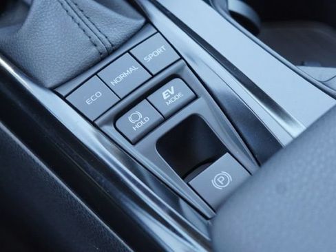 Used 2026 Toyota Camry LE FWD image 33