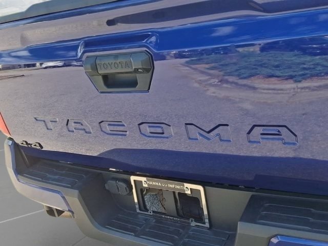 Used 2024 Toyota Tacoma TRD Off-Road AWD/4WD image 32