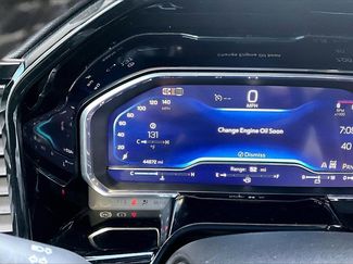 Used 2024 Chevrolet Silverado 3500 LT video 2