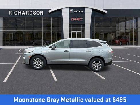 Used 2024 Buick Enclave Premium AWD/4WD image 2