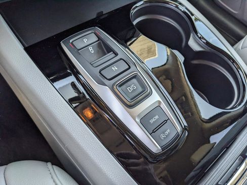 Used 2018 Honda Pilot Touring image 27
